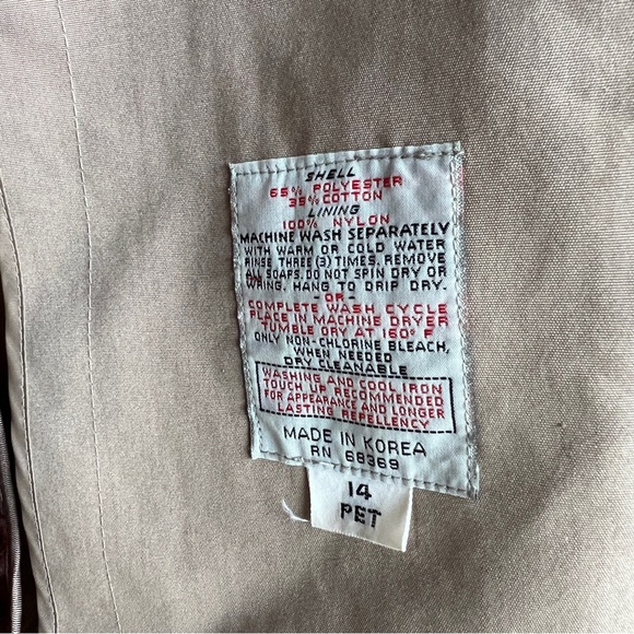 London Fog Vintage Tan Trench Coat With Zip Liner - Picture 15 of 17